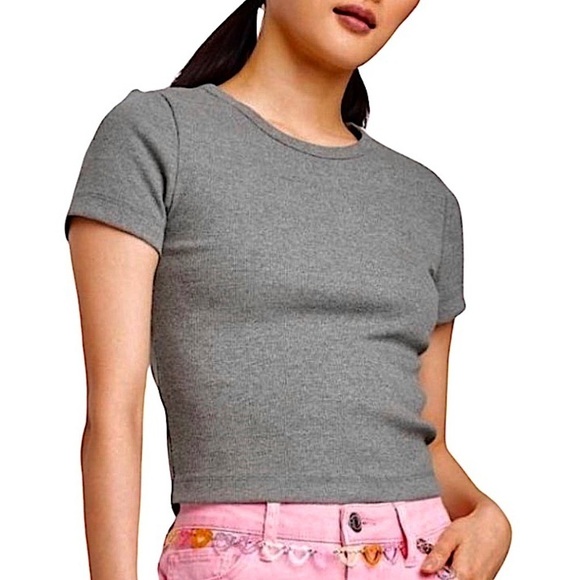 WILD FABLE • Heather Gray Fitted Top - Picture 1 of 5